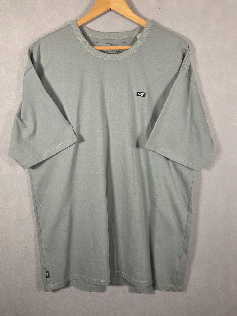Vans Style 76 Loose Fit short sleeve t-shirt (Q519)